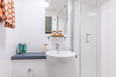 Deluxe Studio at Stanley Studios, 56 Brown Street, Central, Dundee, DD15DT - Image 7